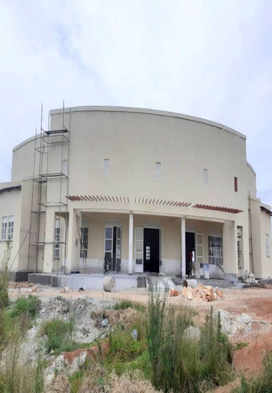 conference-hall-structure-in-Rwebitaba-Fort-Portal-1